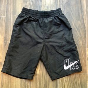 Nike Boys Swim Trunks Size XL